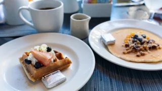 【ザ・ベランダ】モアナサーフライダーで人気の朝食体験記|絶景と贅沢ビュッフェで優雅な朝を