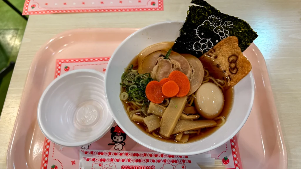ラーメン・キャラクターフードコート