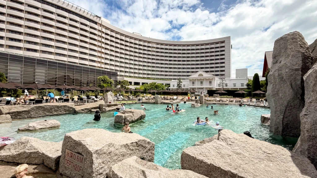 シェラトングランデトーキョーベイのガーデンプール