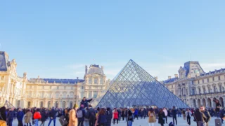 【初めてのルーヴル美術館】行く前に知りたい基本情報まとめ（アクセス・所要時間・回り方）