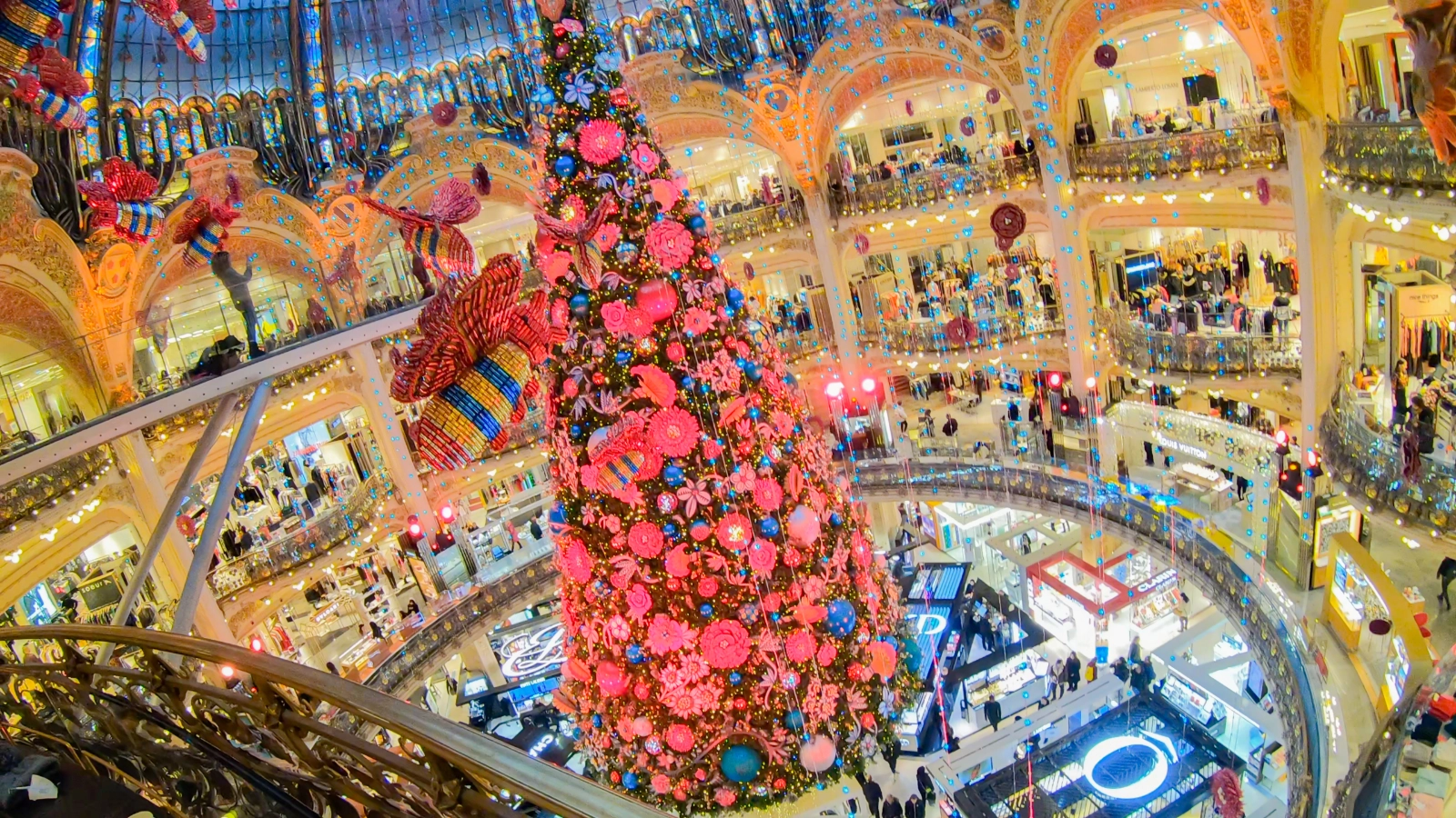 ギャラリー・ラファイエット（フランス・パリ）