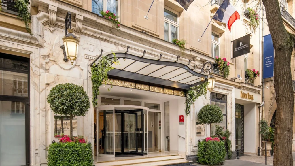 ルネサンス・パリ・ノベル・トゥール・エッフェル
